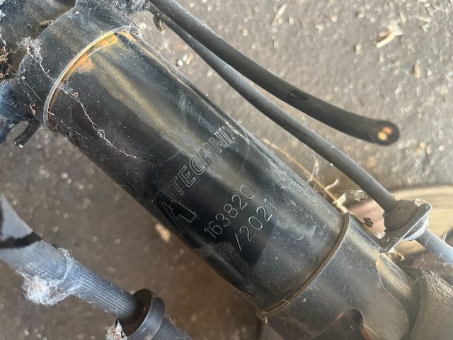 bontott VW NEW BEETLE Jobb első Gólyaláb (Lengécsillapító, Rugó)