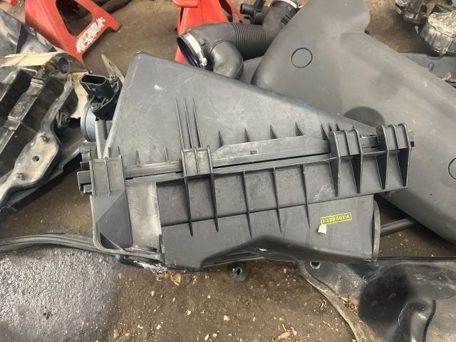 bontott VW NEW BEETLE Légszűrő Ház