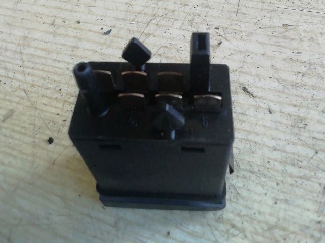 bontott VW NEW BEETLE Ablakfűtés Kapcsoló