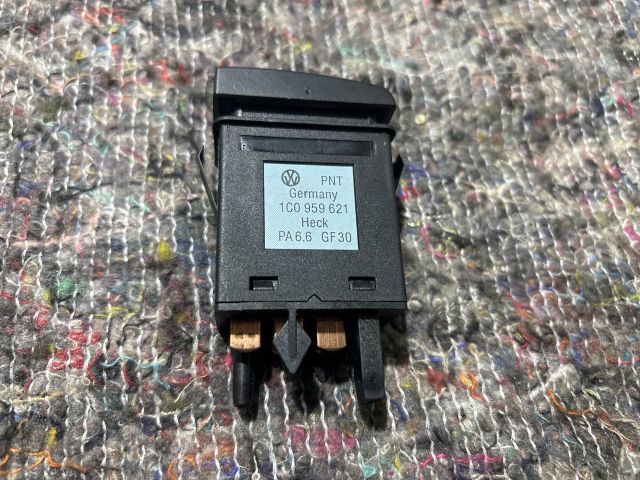 bontott VW NEW BEETLE Ablakfűtés Kapcsoló