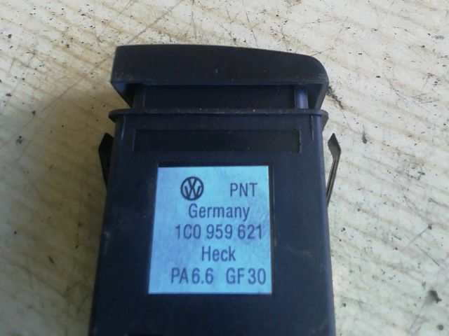 bontott VW NEW BEETLE Ablakfűtés Kapcsoló