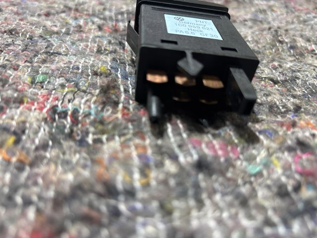 bontott VW NEW BEETLE Ablakfűtés Kapcsoló