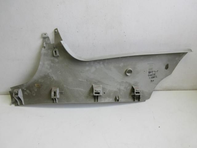 bontott VW NEW BEETLE Bal C Oszlop Burkolat