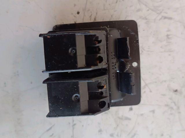 bontott VW NEW BEETLE Bal első Ablakemelő Kapcsoló