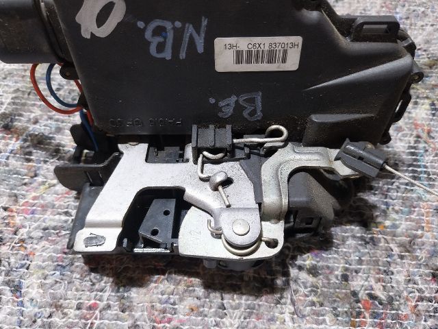 bontott VW NEW BEETLE Bal első Ajtózár Motor