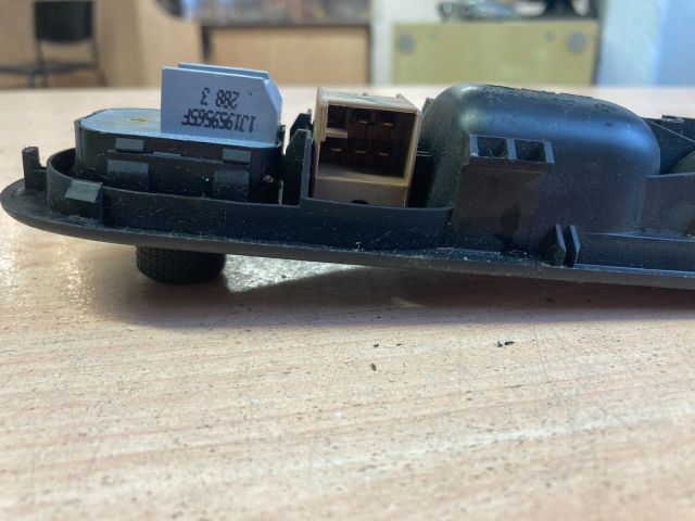 bontott VW NEW BEETLE Bal első Belső Kilincs