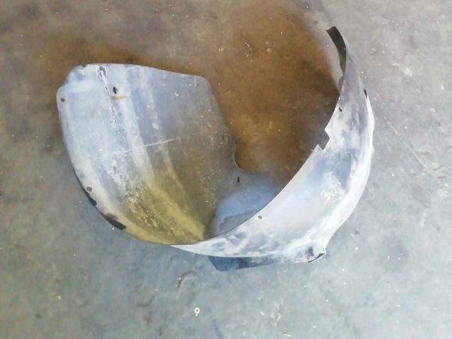 bontott VW NEW BEETLE Bal első Dobbetét (Kerékjárati, Műanyag)