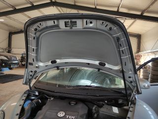 bontott VW NEW BEETLE Bal első Kilincs Bowden