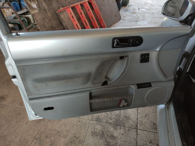 bontott VW NEW BEETLE Bal első Kilincs Bowden