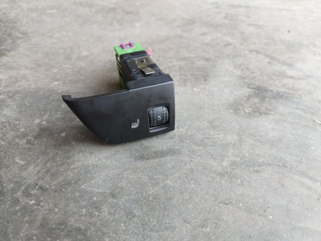 bontott VW NEW BEETLE Bal első Ülésfűtés Kapcsoló