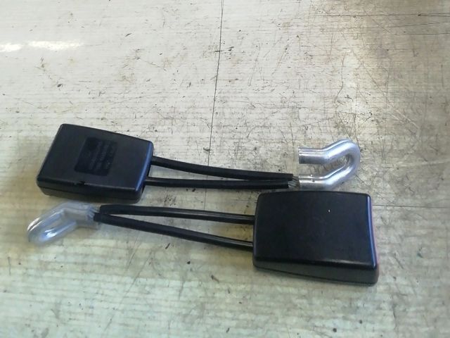 bontott VW NEW BEETLE Bal hátsó Biztonsági Öv Csat