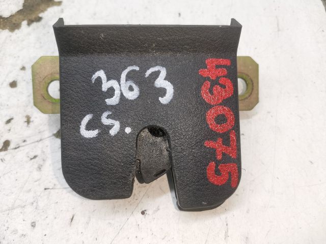 bontott VW NEW BEETLE Csomagtérajtó Zárszerkezet