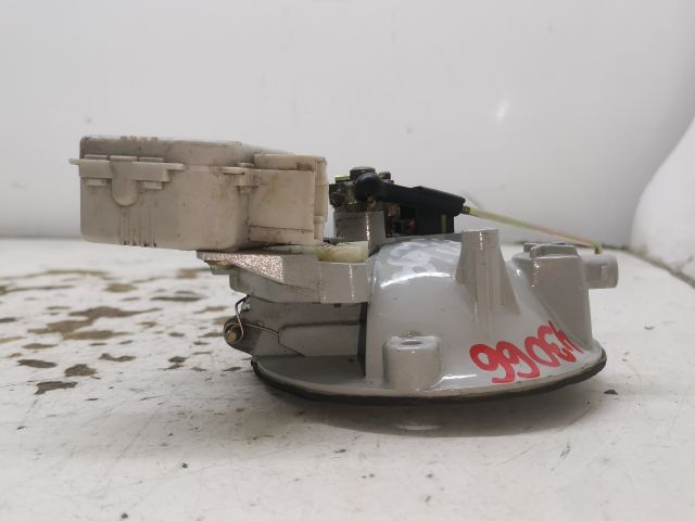 bontott VW NEW BEETLE Csomagtérajtó Zárszerkezet