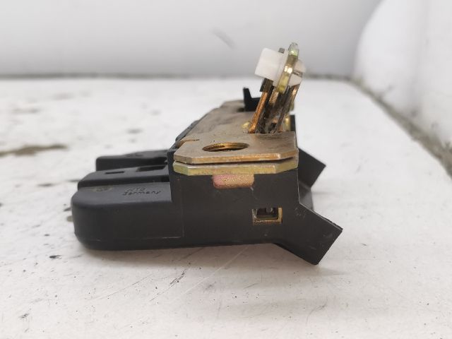 bontott VW NEW BEETLE Csomagtérajtó Zárszerkezet