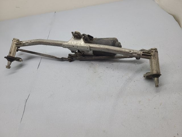 bontott VW NEW BEETLE Első Ablaktörlő Szerkezet Motorral