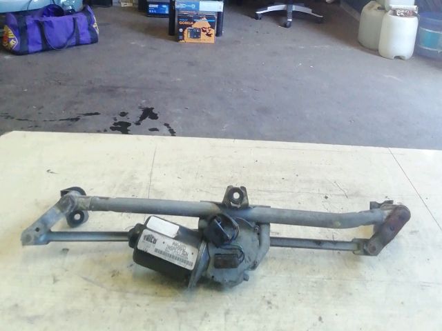 bontott VW NEW BEETLE Első Ablaktörlő Szerkezet Motorral