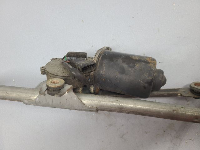 bontott VW NEW BEETLE Első Ablaktörlő Szerkezet Motorral