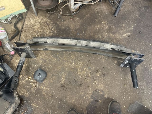 bontott VW NEW BEETLE Első Lökhárító Merevítő (Fém)