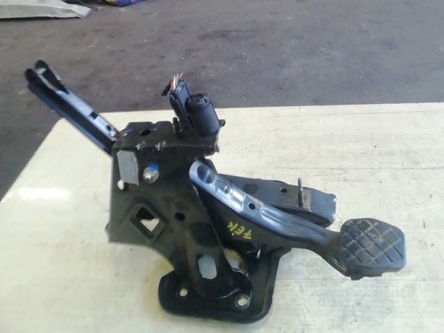 bontott VW NEW BEETLE Fékpedál