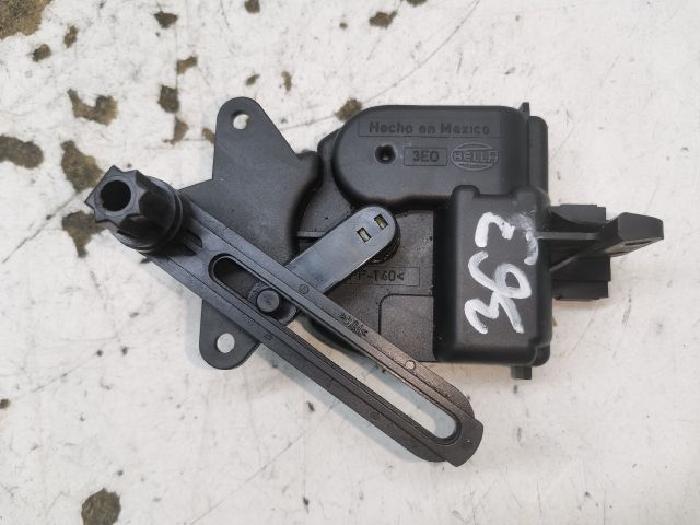 bontott VW NEW BEETLE Fűtés Állító Motor