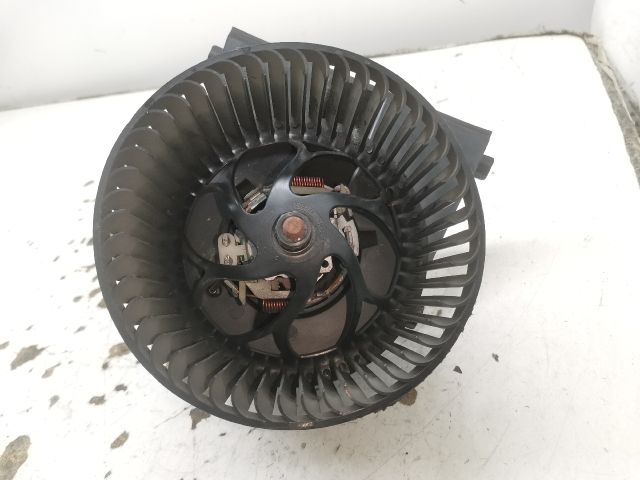 bontott VW NEW BEETLE Fűtőmotor (Klímás)