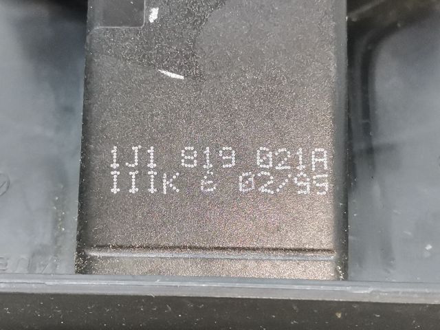 bontott VW NEW BEETLE Fűtőmotor (Klímás)