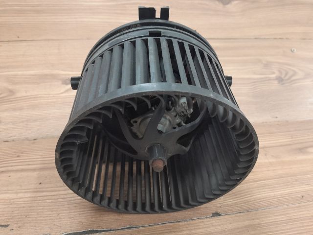 bontott VW NEW BEETLE Fűtőmotor (Klímás)