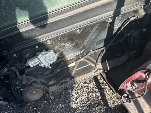 bontott VW NEW BEETLE Jobb első Ajtó (Részeivel)