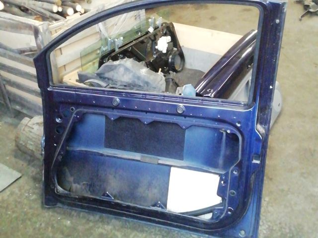 bontott VW NEW BEETLE Jobb első Ajtó (Üres lemez)