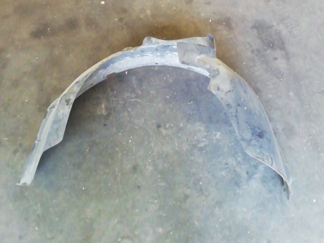 bontott VW NEW BEETLE Jobb első Dobbetét (Kerékjárati, Műanyag)