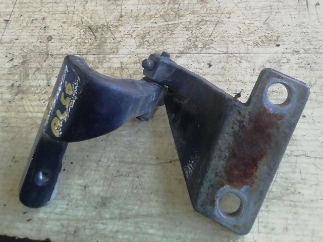 bontott VW NEW BEETLE Jobb első Zsanér