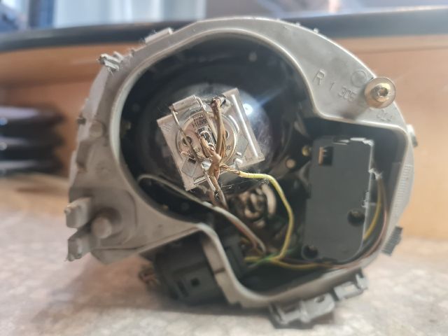 bontott VW NEW BEETLE Jobb Fényszóró