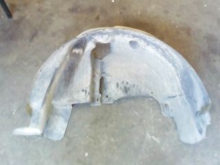 bontott VW NEW BEETLE Jobb hátsó Dobbetét (Kerékjárati, Műanyag)