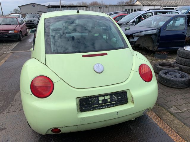 bontott VW NEW BEETLE Jobb hátsó Dobbetét (Kerékjárati, Műanyag)