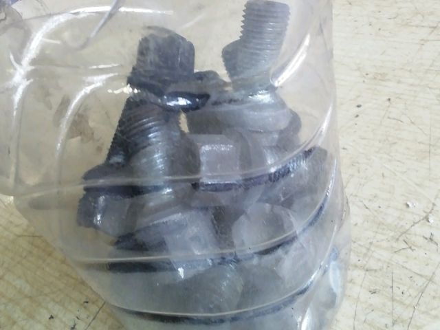 bontott VW NEW BEETLE Kerék Csavar Szett