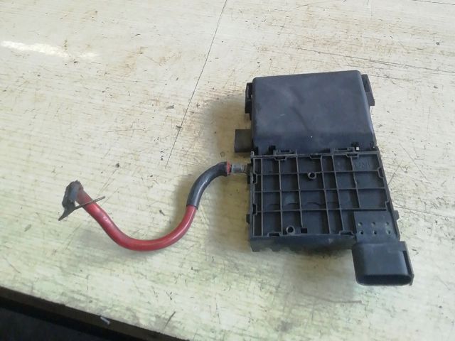 bontott VW NEW BEETLE Pozitív Kábel Elosztó