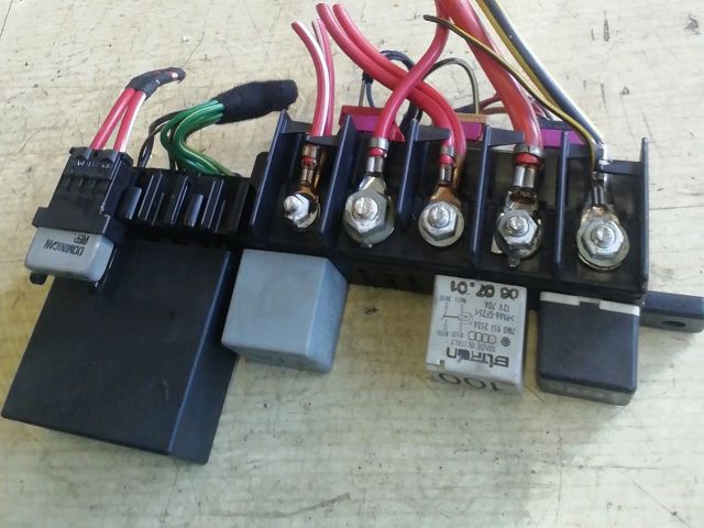 bontott VW NEW BEETLE Relé