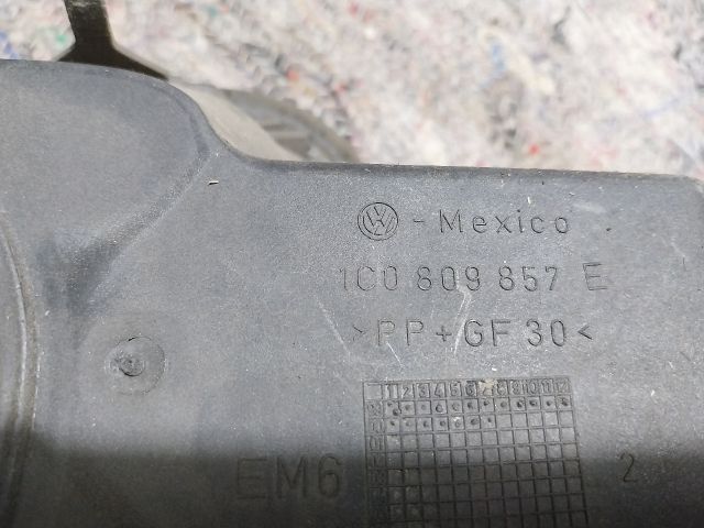 bontott VW NEW BEETLE Tankajtó