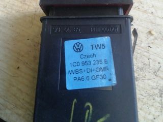 bontott VW NEW BEETLE Vészvillogó Kapcsoló