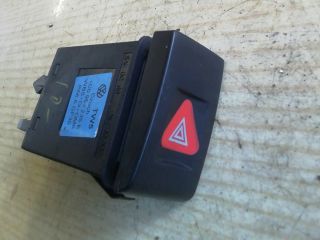 bontott VW NEW BEETLE Vészvillogó Kapcsoló