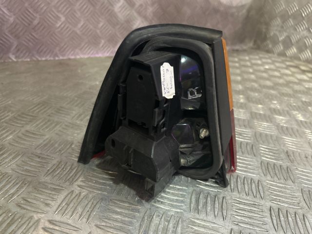 bontott VW PASSAT B2 Jobb Külső Hátsó Lámpa