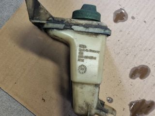 bontott VW PASSAT B2 Szervóolaj Tartály