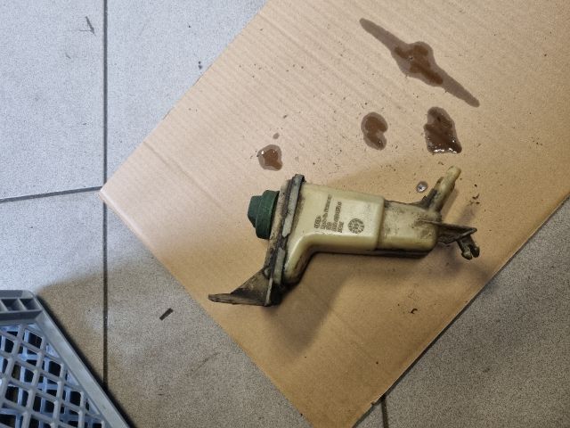 bontott VW PASSAT B2 Szervóolaj Tartály