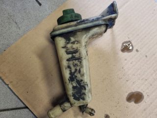 bontott VW PASSAT B2 Szervóolaj Tartály