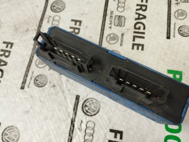 bontott VW PASSAT B3 B4 Klíma Relé