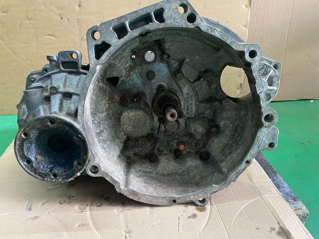 bontott VW PASSAT B3 B4 Váltó (Mechanikus)