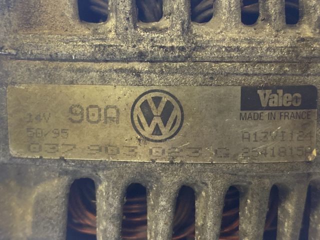 bontott VW PASSAT B3 B4 Generátor