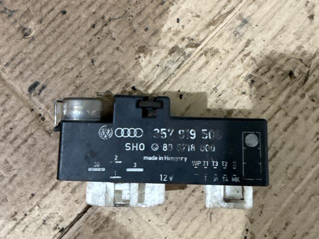bontott VW PASSAT B3 B4 Hűtőventilátor Relé