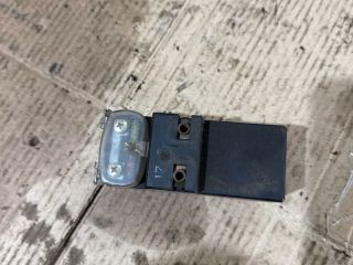 bontott VW PASSAT B3 B4 Hűtőventilátor Relé