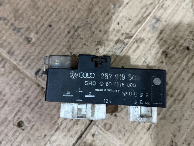 bontott VW PASSAT B3 B4 Hűtőventilátor Relé